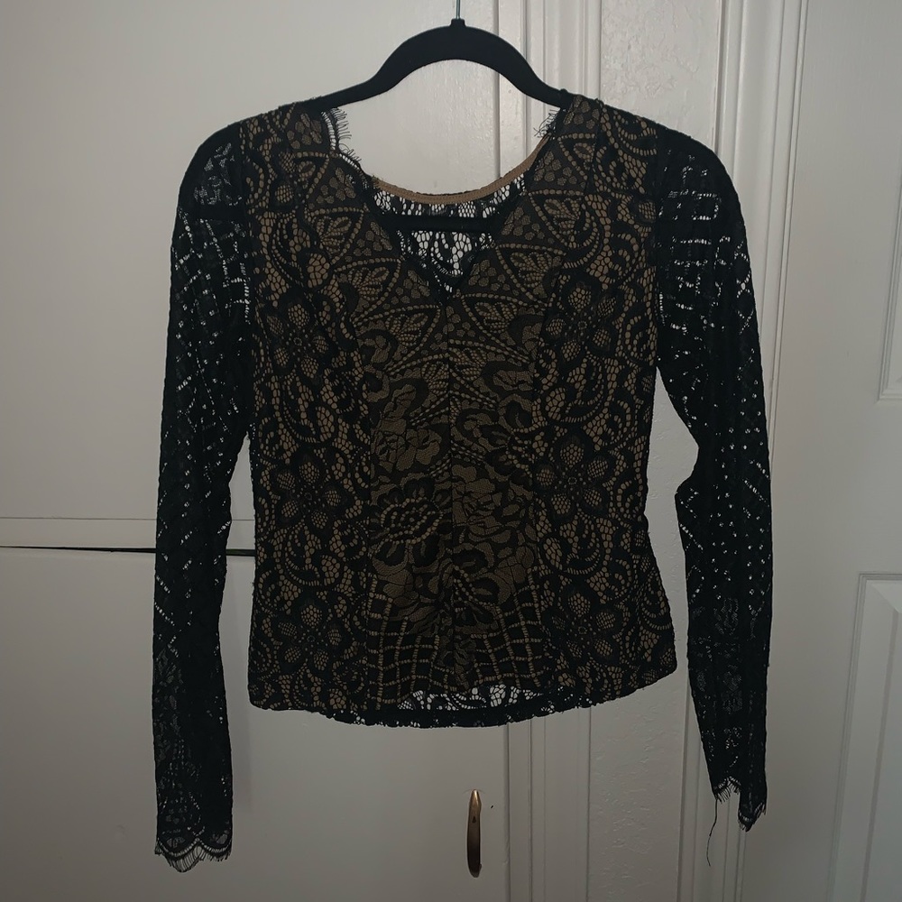 LACE TOP!